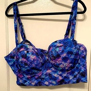 NWOT Torrid galaxy underwire push-up swim top